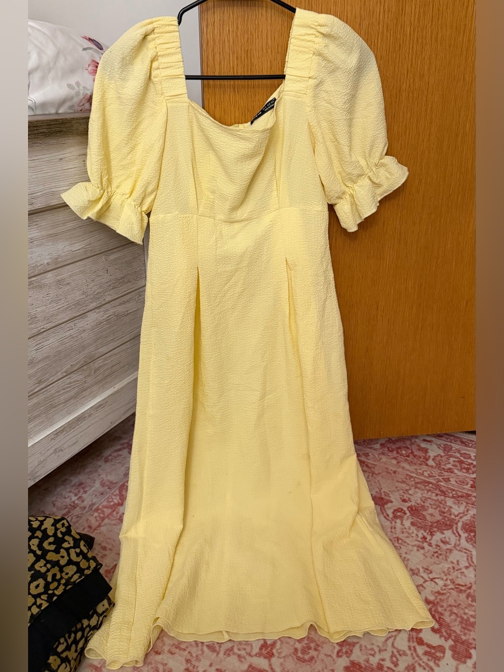 Pale Yellow Puff Sleeve Dress